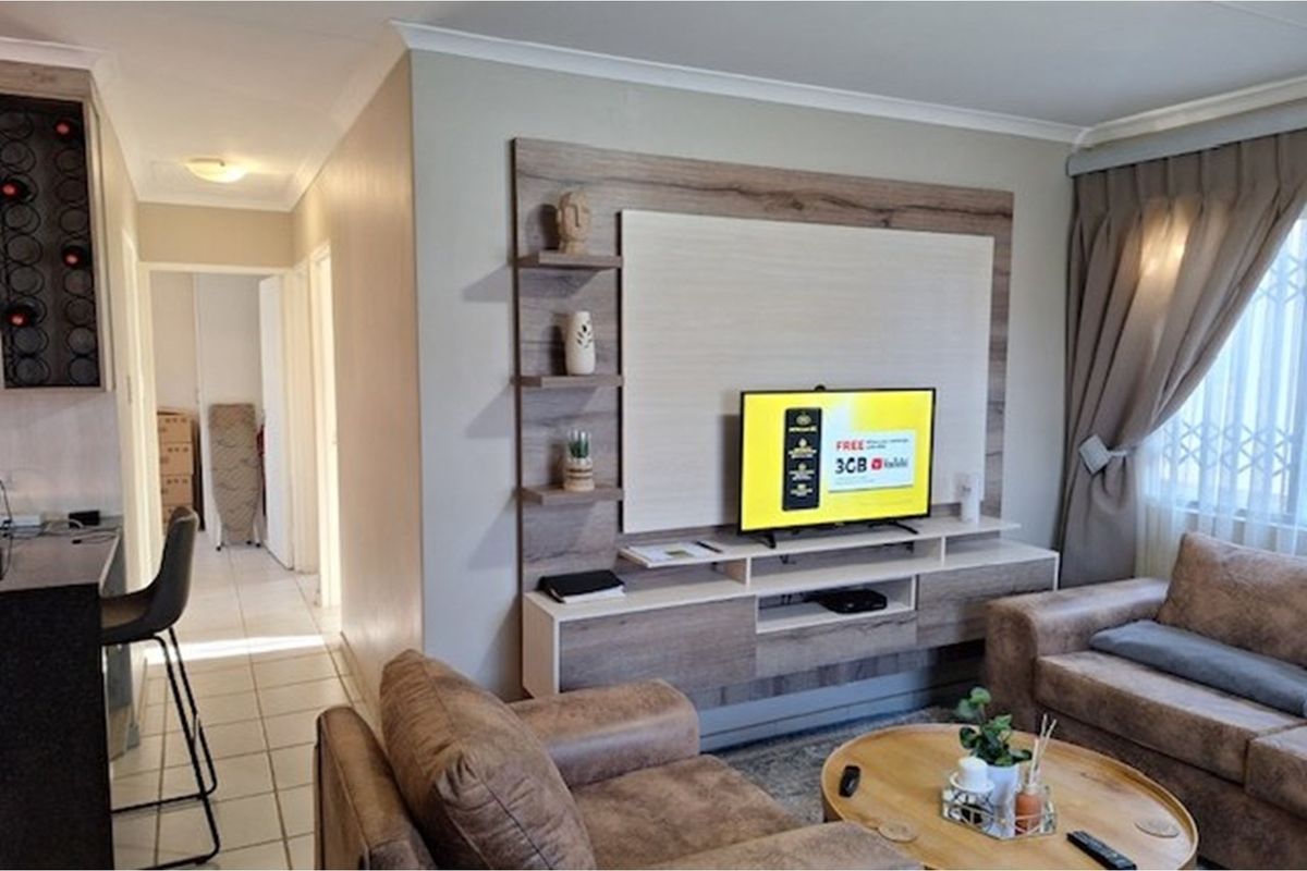 Townhouse For Sale in Summerset, Midrand - Photo 5