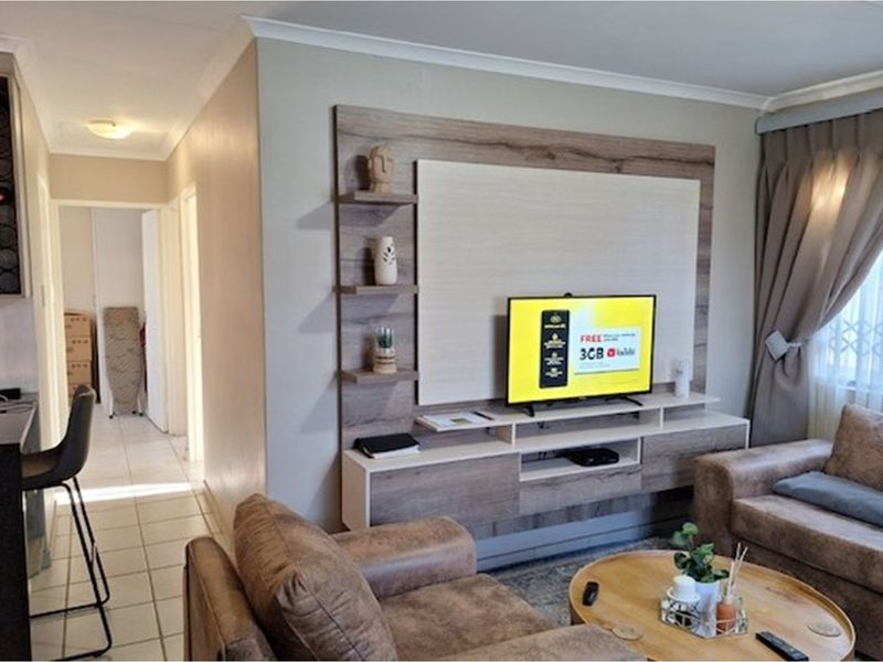 Townhouse For Sale in Summerset, Midrand - Photo 5