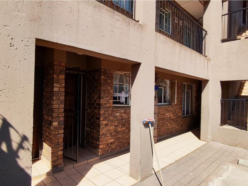 Affordable 2-Bed Gem in Witfield: Ideal Investment - Photo 2
