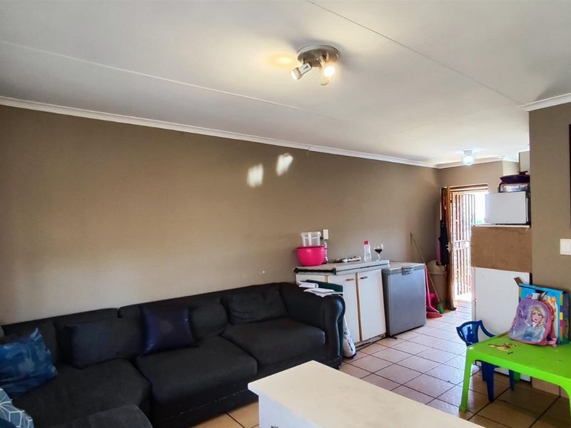 Affordable 2-Bed Gem in Witfield: Ideal Investment - Photo 5