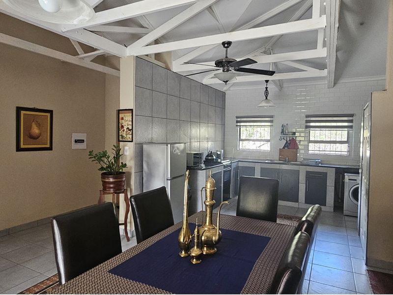 "Modern 4 Bedroom Home Close to the Crocodile River in Marloth Park Awaits You" - Photo 7