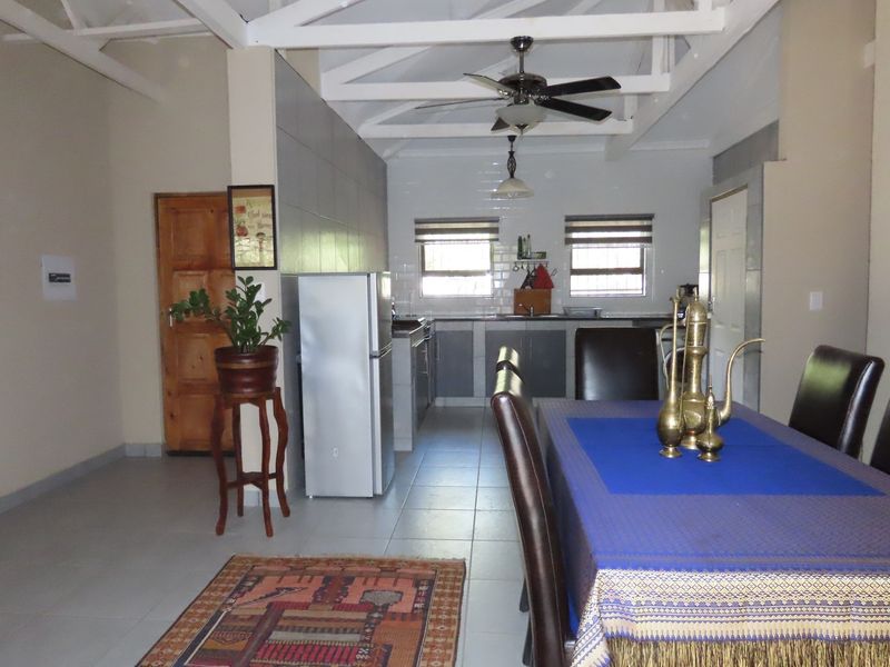 "Modern 4 Bedroom Home Close to the Crocodile River in Marloth Park Awaits You" - Photo 6