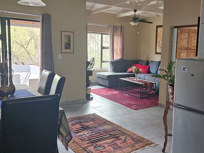 "Modern 4 Bedroom Home Close to the Crocodile River in Marloth Park Awaits You" - Photo 9