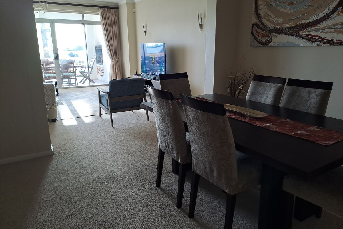 Luxury Apartment for sale in Summerstrand - Photo 5