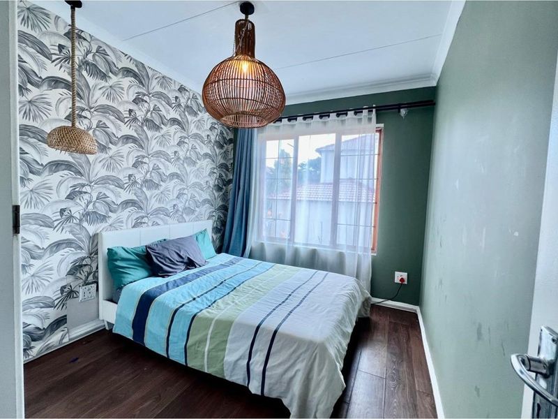 Modern 3-Bed 2.5 bath Duplex in Northgate - Photo 8