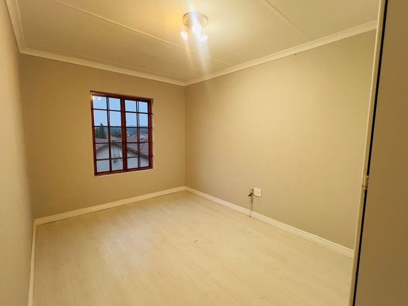BIG 4 Bedroom Spacious Home in KyalamI - Photo 9