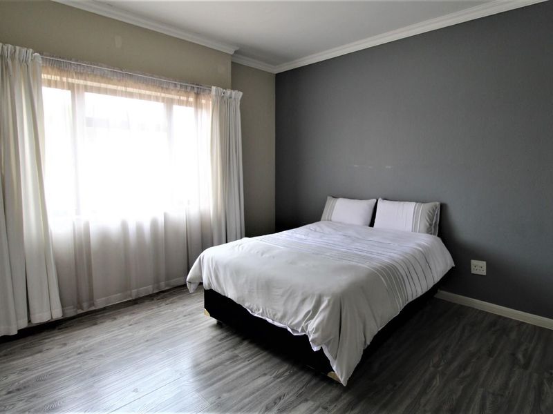 Excellent investment, NO Transfer Duty. - Photo 9