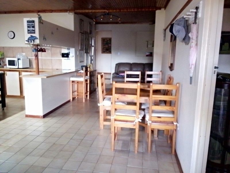 House For Sale in Albertinia - Photo 6