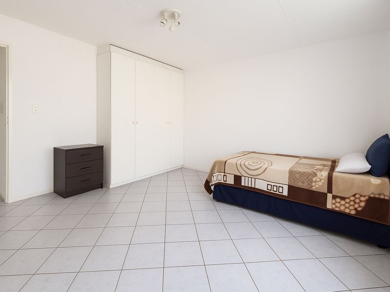 Modern 2-Bed Apartment | Villa Montego - Photo 9