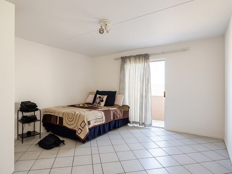 Modern 2-Bed Apartment | Villa Montego - Photo 8