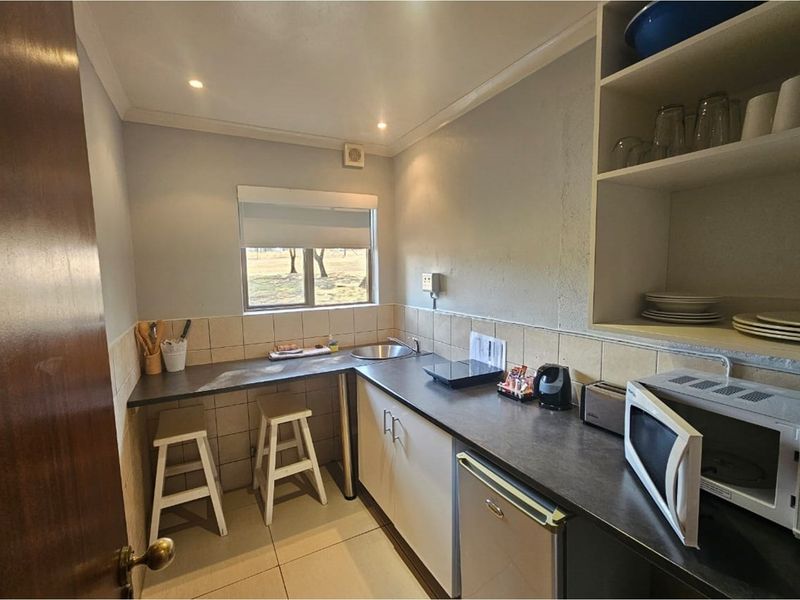 "Charming Oasis on Pinelake Dr Awaits You" - Photo 1