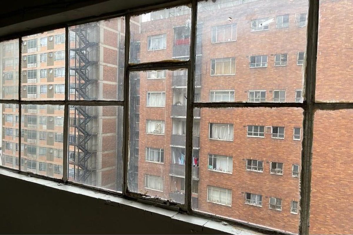 Cash-flowing Bachelor Apartment Up For Grabs!!! - Photo 3