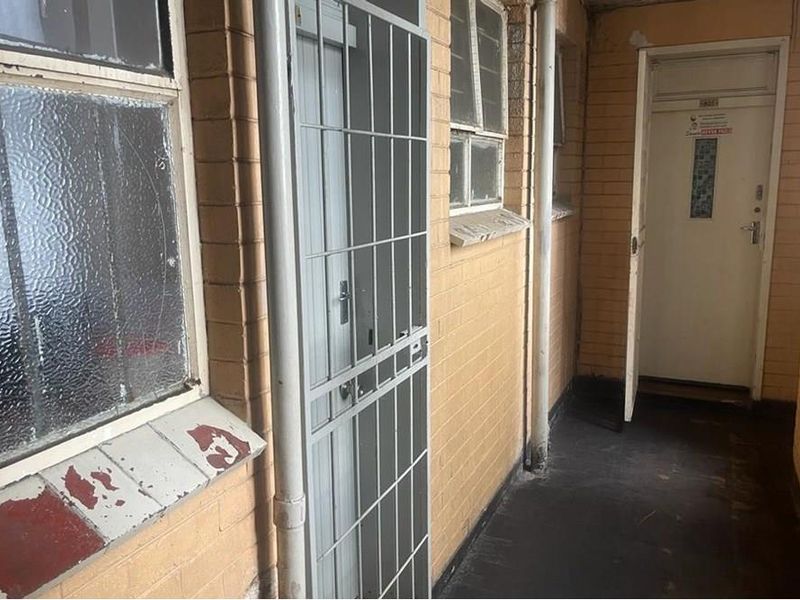 Cash-flowing Bachelor Apartment Up For Grabs!!! - Photo 5