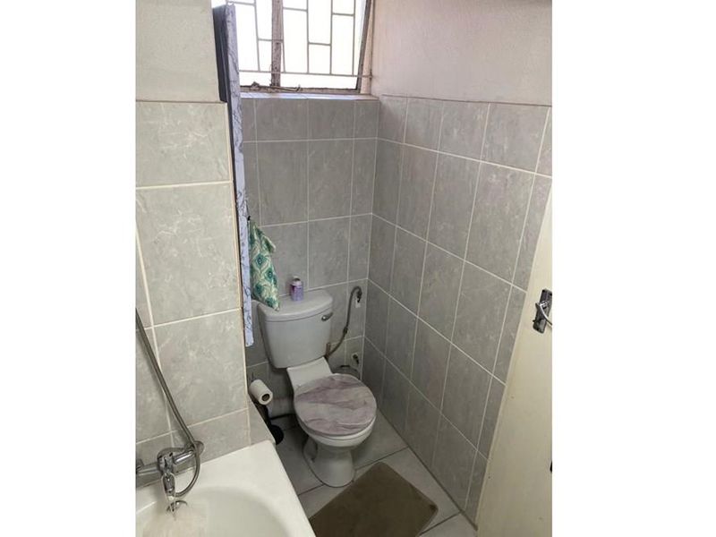 1 Bedroom apartment for sale in Sasolburg Central - Photo 7