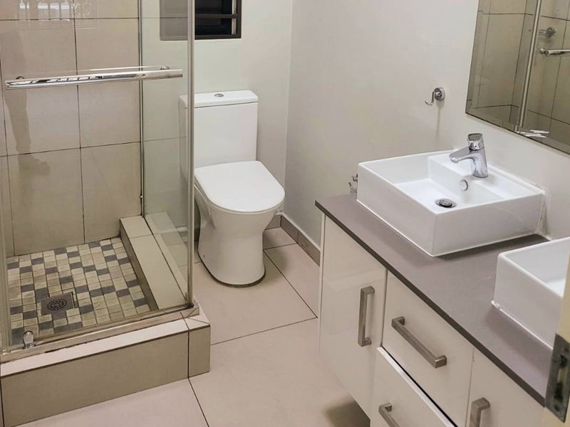 3-Bed, 2- Bath, Pool Grd-Fl Apartment, Northriding - Photo 9