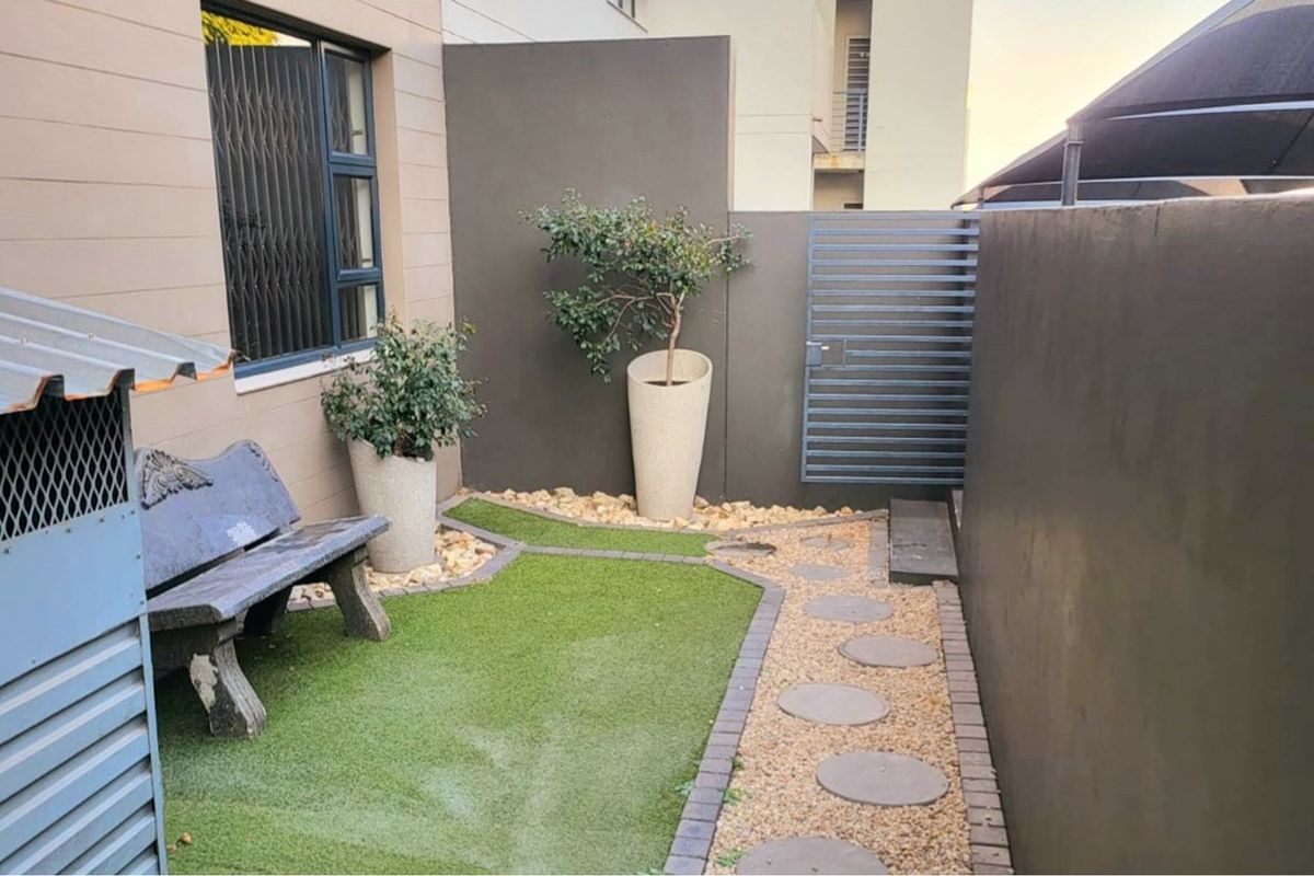 3-Bed, 2- Bath, Pool Grd-Fl Apartment, Northriding - Photo 3