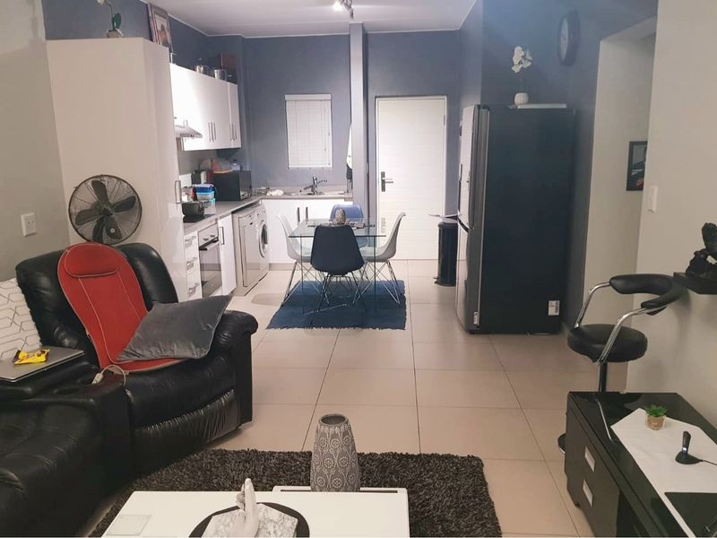 3-Bed, 2- Bath, Pool Grd-Fl Apartment, Northriding - Photo 5