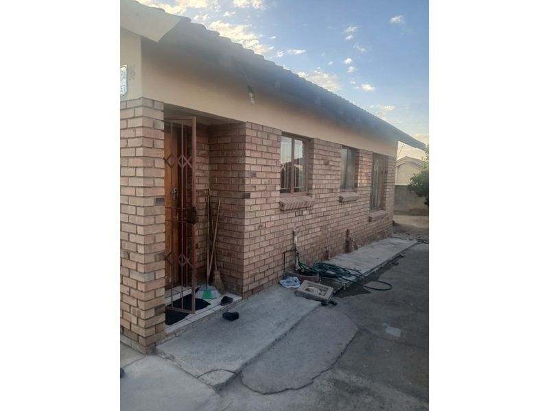 2 Bedroom House to rent in Madiba Park. - Photo 5