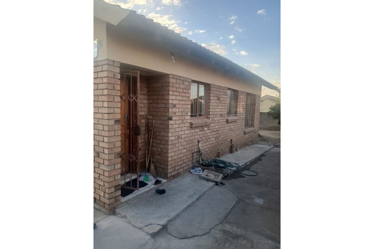 2 Bedroom House to rent in Madiba Park. - Photo 5