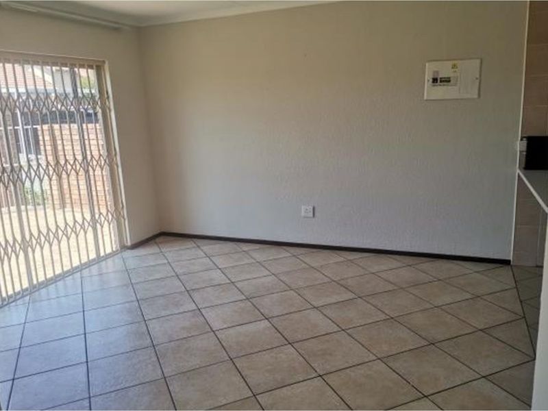 3 Bedroom,2 bath townhouse available for sale - Photo 6