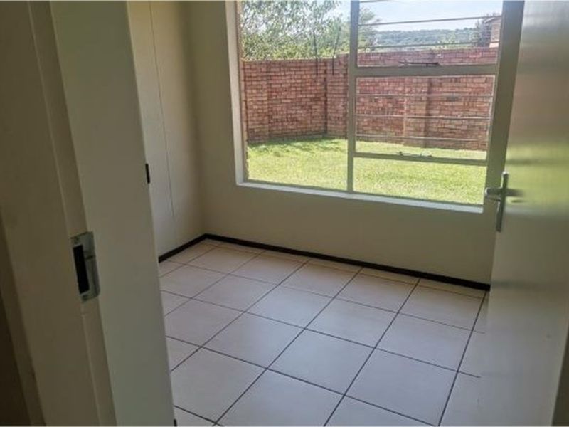 3 Bedroom,2 bath townhouse available for sale - Photo 8