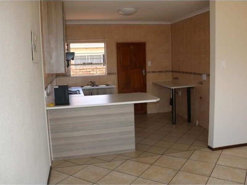 3 Bedroom,2 bath townhouse available for sale - Photo 3