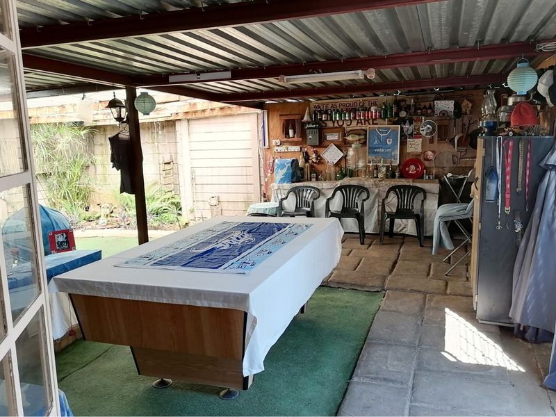 Impeccable 3-Bedroom Home with Pool and Double Garage - Your Brakpan Haven Awaits! - Photo 7