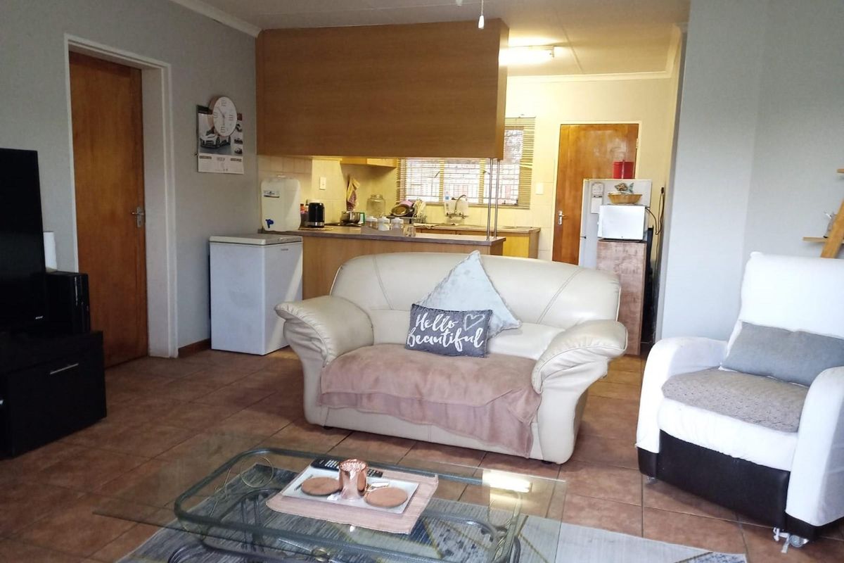 Excellent for first time buyers and investors alike. - Photo 5