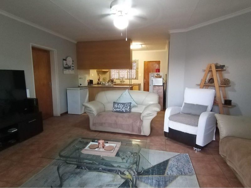 Excellent for first time buyers and investors alike. - Photo 4