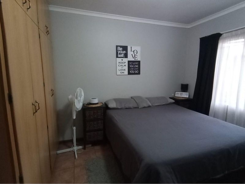 Excellent for first time buyers and investors alike. - Photo 2