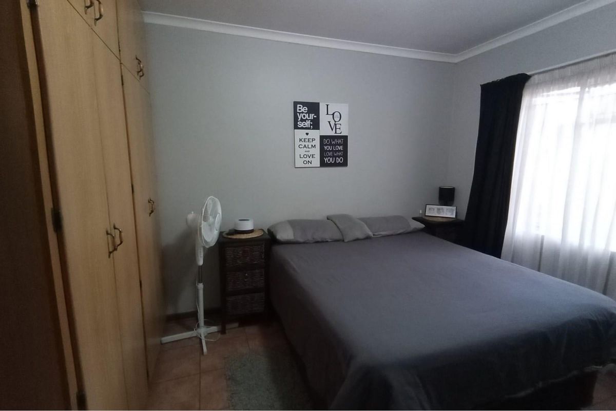 Excellent for first time buyers and investors alike. - Photo 2