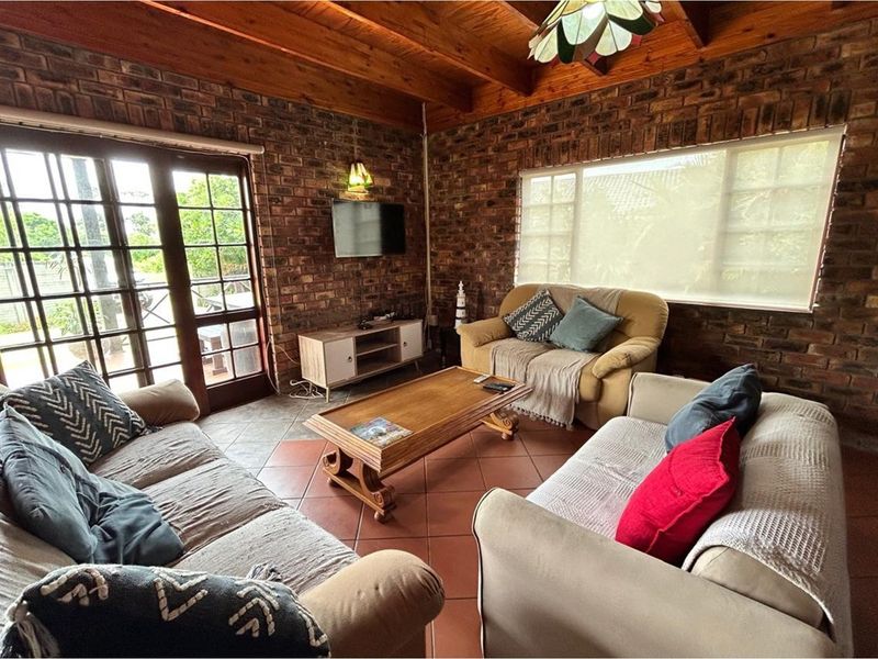 Discover Your Dream Home in Sunrise-on-Sea! - Photo 4