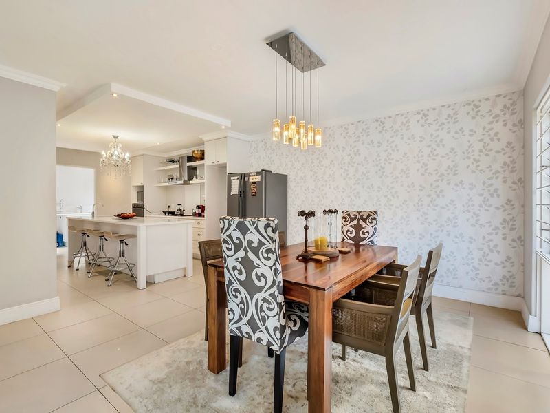 Contemporary Three Bedroom Duplex: A Modern Sanctuary - Photo 6