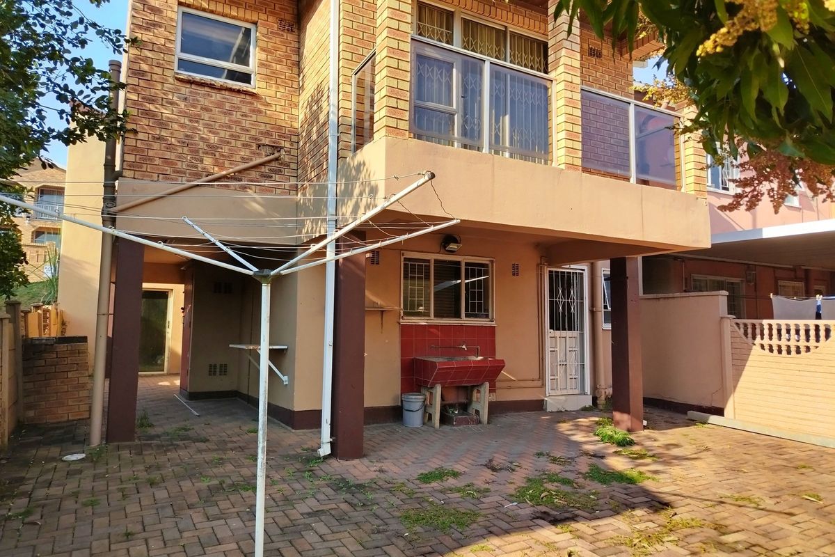 Stunning 3-Bedroom Extended Home for Sale - Northcroft, Phoenix - Photo 3