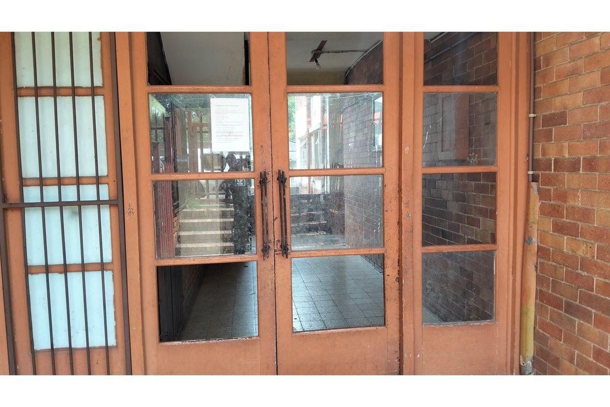 Charming 2-Bed Fixer-Upper in Florida, An Investment Dream - Photo 4