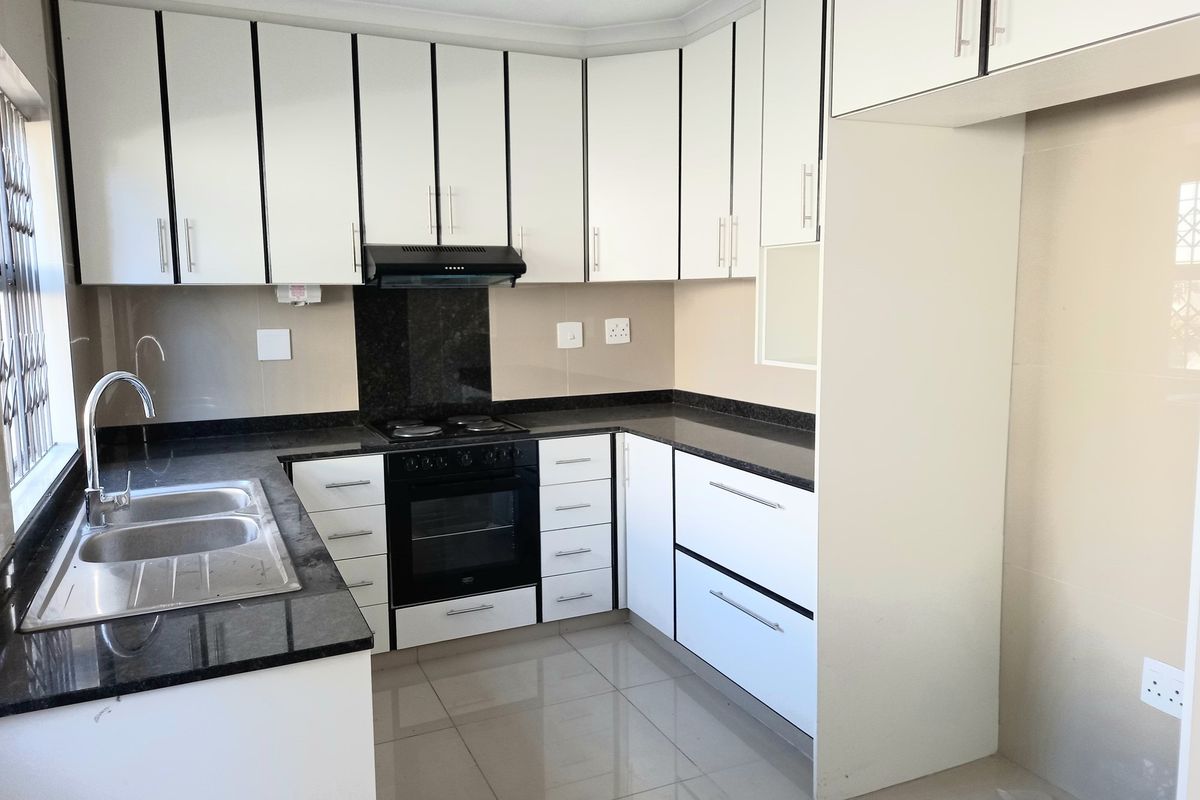 Your perfect space, your safe place-Make this duplex your home of choice! - Photo 5