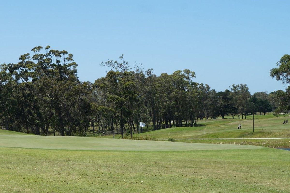 Vacant Corner Plot in Wedgewood Golf Estate - Photo 2