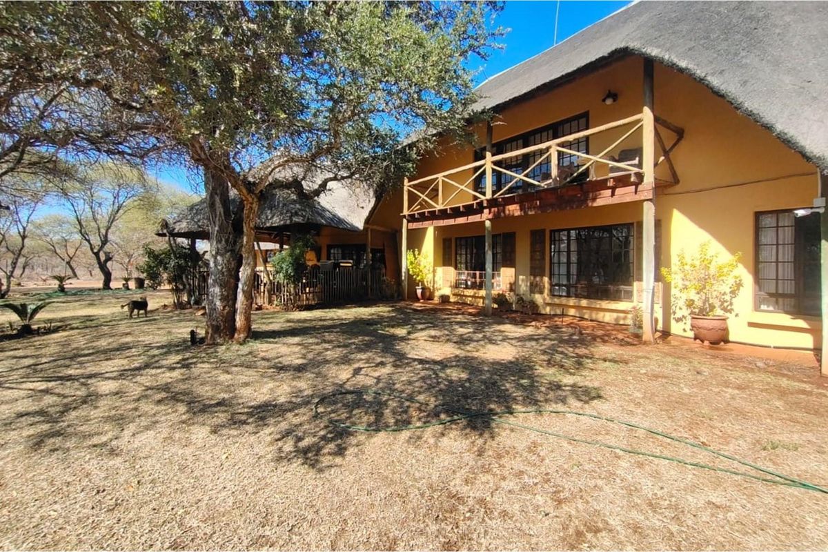 ULTIMATE BUSHVELD PROPERTY INVESTMENT ON 10 HECTARES - Photo 4