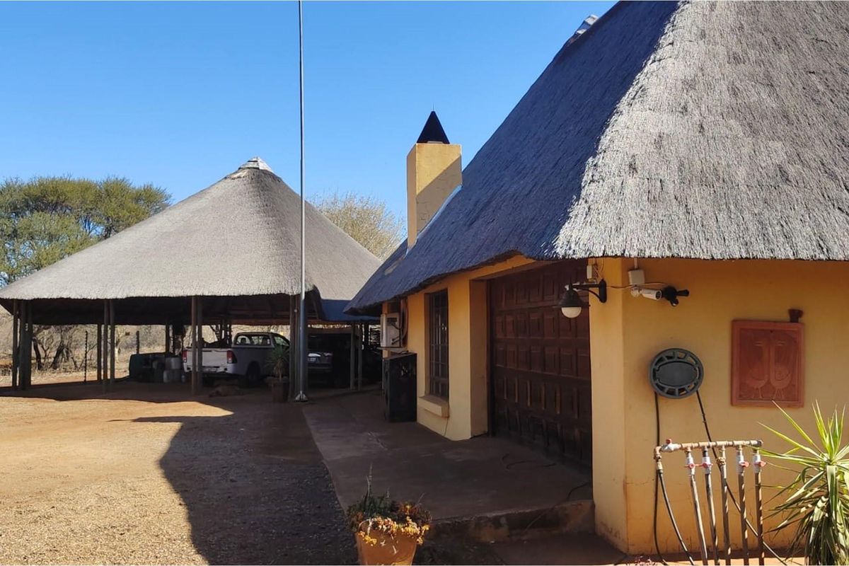 ULTIMATE BUSHVELD PROPERTY INVESTMENT ON 10 HECTARES - Photo 5