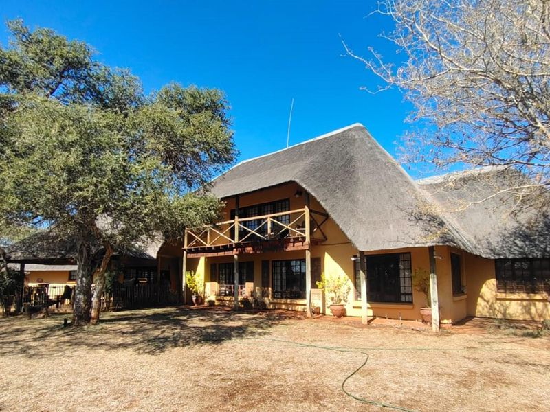 ULTIMATE BUSHVELD PROPERTY INVESTMENT ON 10 HECTARES - Photo 1