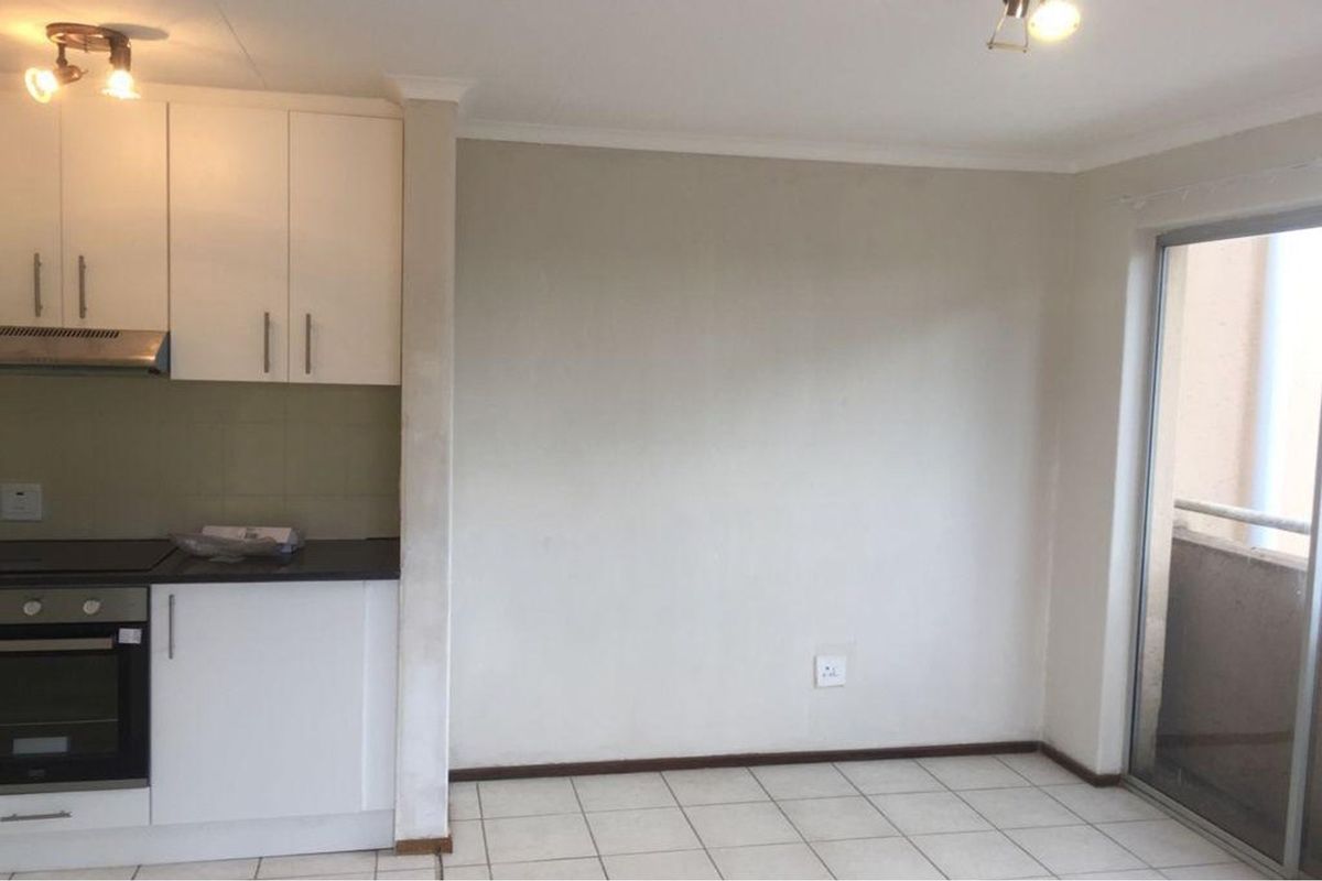 1-Bedroom, 1-Bathroom Apartment for Sale in Sandton - Photo 4