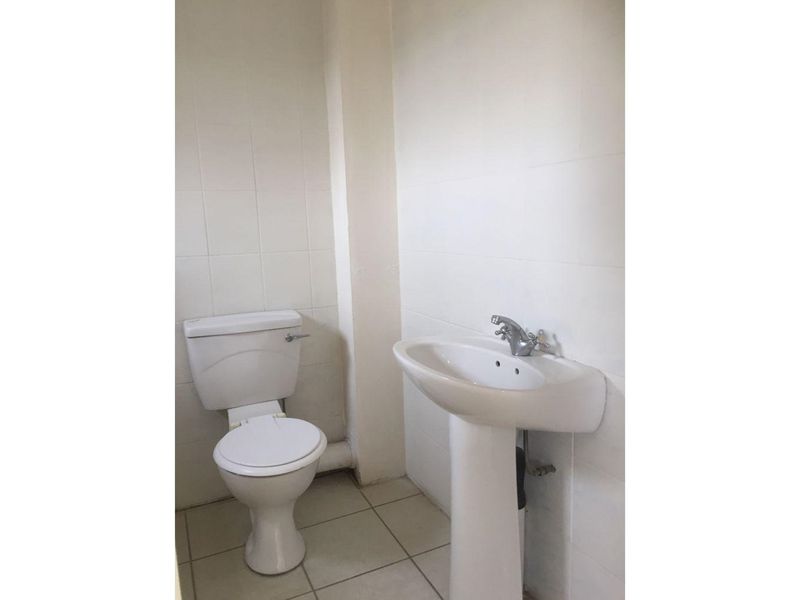 1-Bedroom, 1-Bathroom Apartment for Sale in Sandton - Photo 8