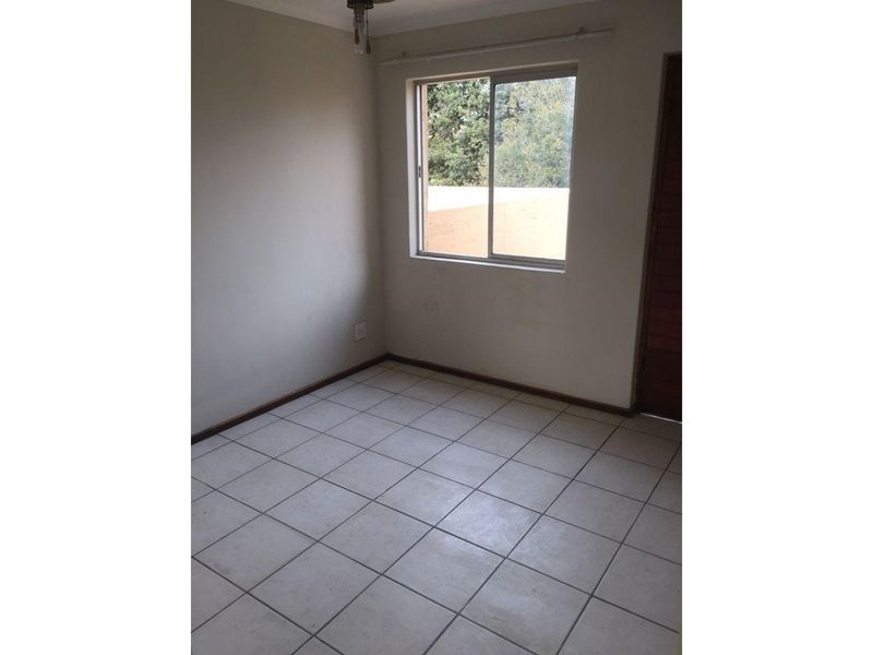 1-Bedroom, 1-Bathroom Apartment for Sale in Sandton - Photo 5