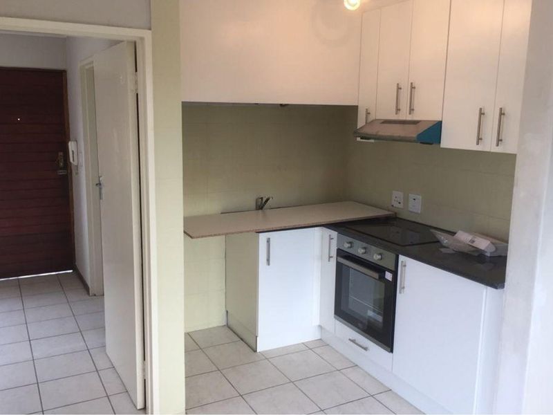 1-Bedroom, 1-Bathroom Apartment for Sale in Sandton - Photo 6