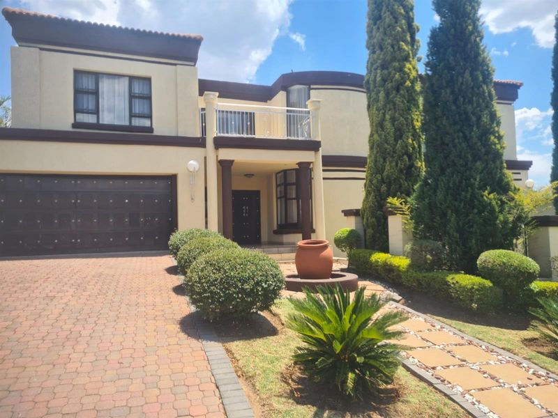 5 Bedroom 4 Baths for Sale in Savannah Estate,Midrand - Photo 3