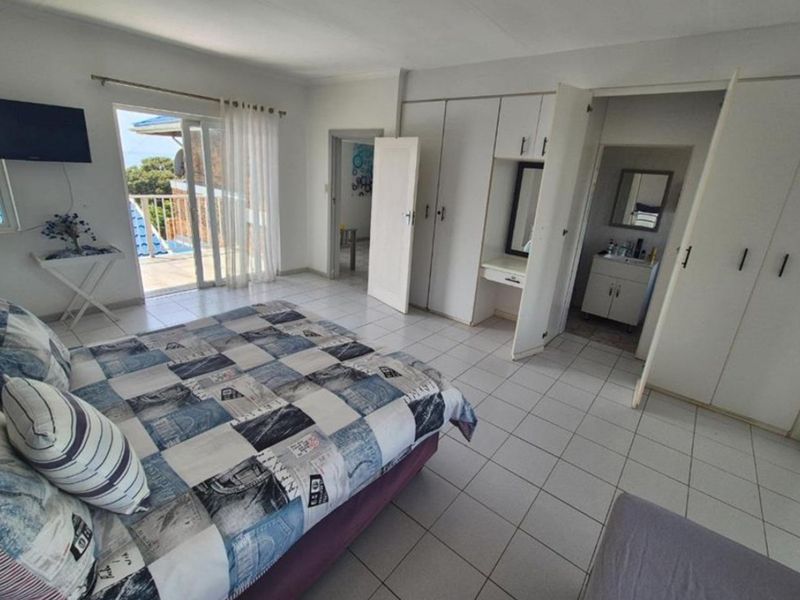 Spacious house blossoming life!!! - Photo 10