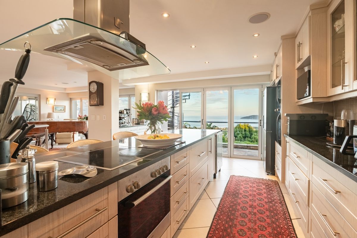 A Luxury Investment with Unforgettable Views in Plettenberg Bay - Photo 3