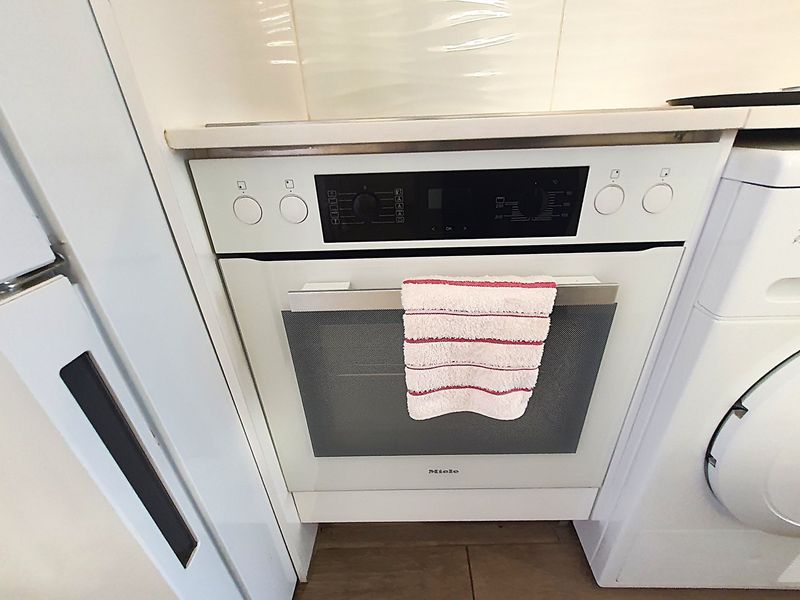 Beautiful 2 Bedroom Apartment For Sale (Fully Furnished) - Photo 5