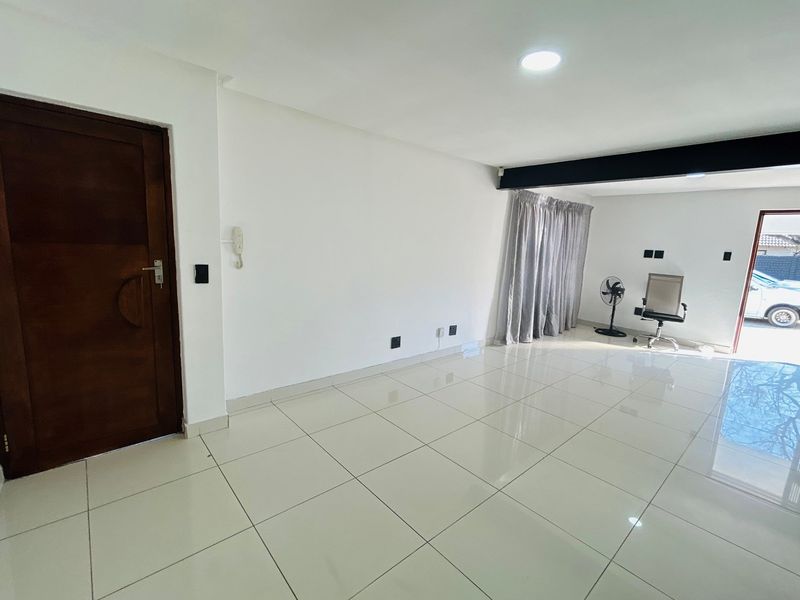 3 Bedroom Home with Flatlet in Halfway Gardens - Photo 6