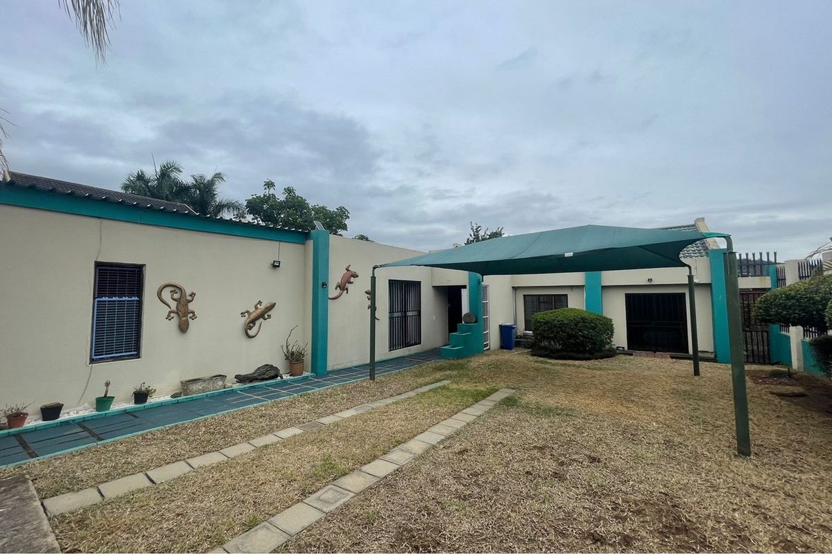 Charming 4-Bed Home in West Acres Awaits You! - Photo 2